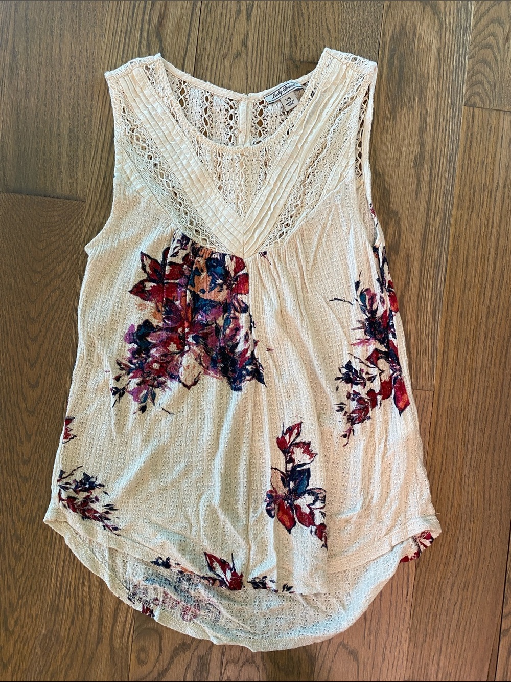 Lucky Brand Cream Sleeveless Floral Lace-Trim Top